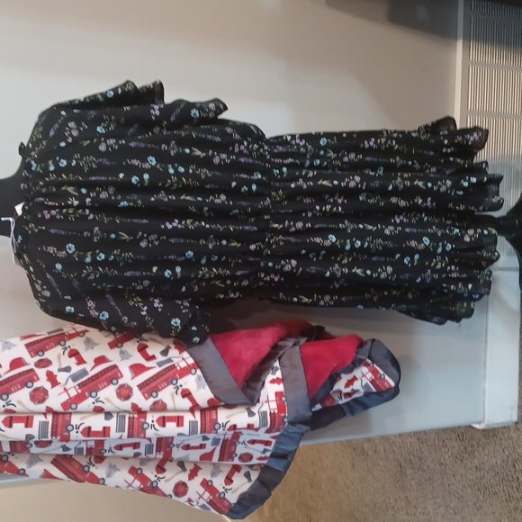 Lauren Conrad Dress - Picture 3 of 6